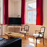 Swiss Apartment *