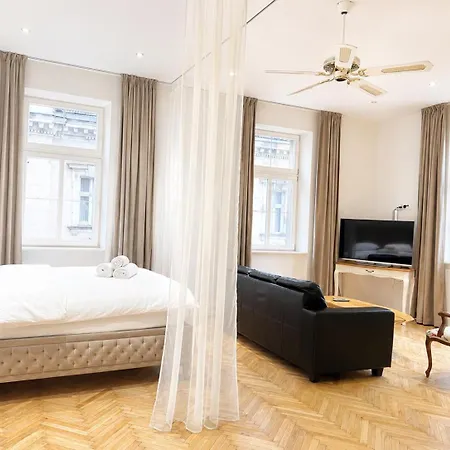 Swiss Apartment *